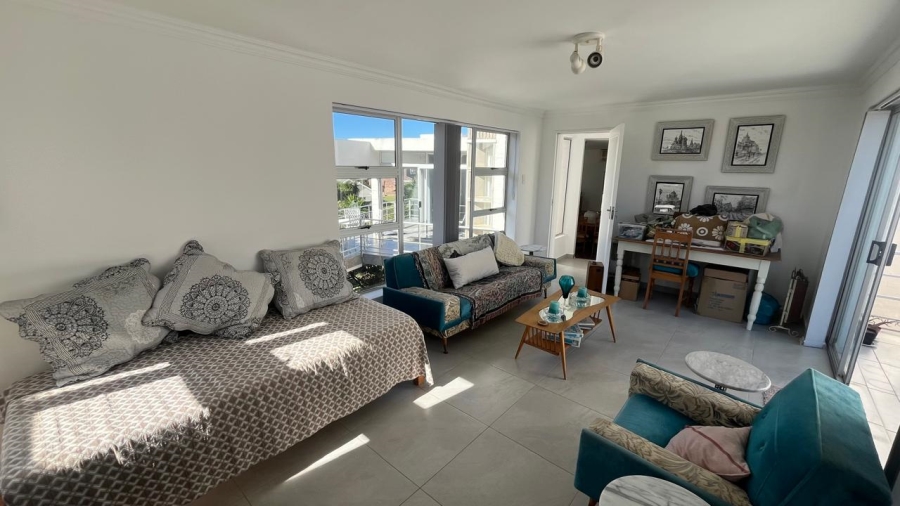 3 Bedroom Property for Sale in Wavecrest Eastern Cape